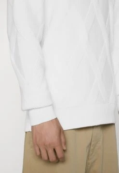 Lindbergh Rolled Neck Structure - Jersey De Punto - Off-White 17 Lindbergh Rolled Neck Structure - Jersey De Punto - Off-White -Blen Ropa Comercio 1aeb09eb70ad4e97a0493b16826c4763