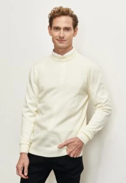 Standard Fit Mock Turtleneck - Jersey De Punto - Ecru