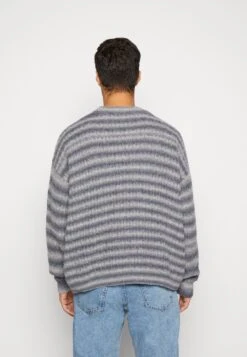 WEEKDAY John Oversized Stripe - Jersey De Punto - Grey/White Faded -Blen Ropa Comercio 3e4a8bce858e4f9f88d412d1079b4d64