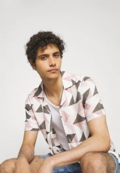 Hollister Co. Camisa - Pink -Blen Ropa Comercio 41a3a6a09b2245a1bdd33521816efd4f