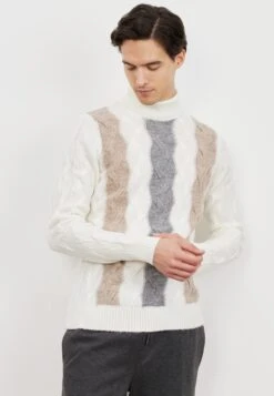 Standard FitFull Collar - Jersey De Punto - Ecru