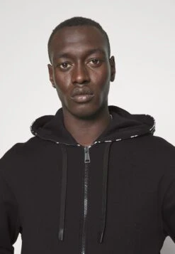 Light Soft - Sudadera Con Cremallera - Black -Blen Ropa Comercio 5095d04c164e4bdf8b58284bc9978cf4