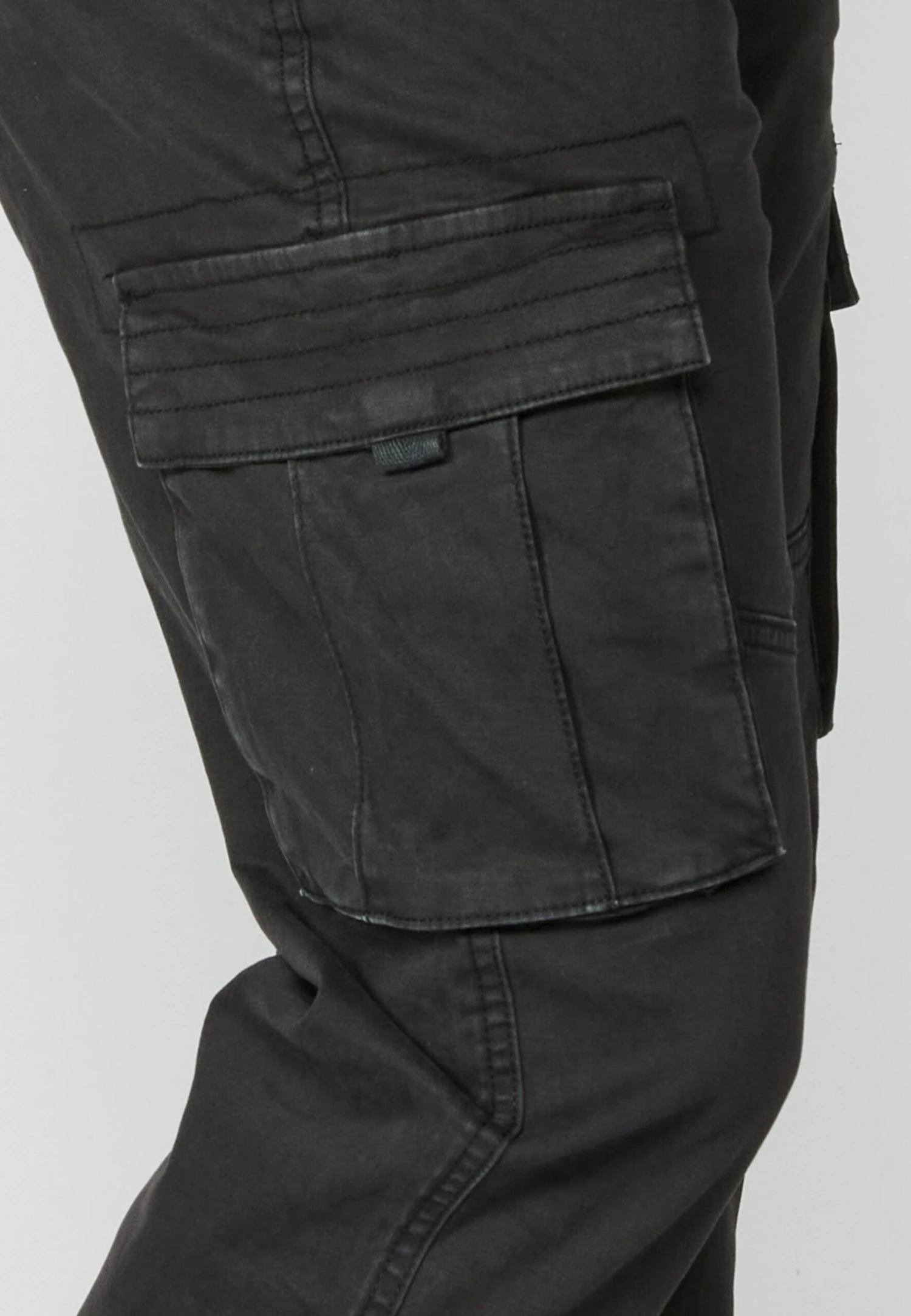 Koroshi Pantalones Cargo - Black 12 Koroshi Pantalones Cargo - Black - Imagen 10