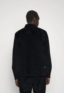 Les Deux Kelvin Heavy Hybrid - Camisa - Black 10 Les Deux Kelvin Heavy Hybrid - Camisa - Black -Blen Ropa Comercio 72f96fa128d54769820a0ab58c12272a