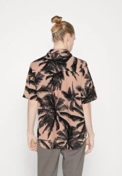 Only & Sons Onstie Palm- Camisa - Peach Nectar -Blen Ropa Comercio 740796c397104505ad4c945dbe23ae0a