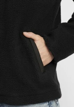 Indicode Jeans Idtrout - Forro Polar - Black -Blen Ropa Comercio 74e44d426c7941f09b0dd89f33a8ed6e