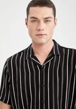 DeFacto Regular Fit - Camisa - Black -Blen Ropa Comercio 81e12f990c1a4bffb158817f770e4942