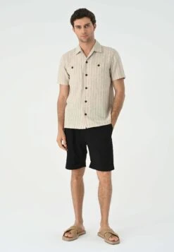 Short Sleeve- Camisa - Ecru 9 Short Sleeve- Camisa - Ecru -Blen Ropa Comercio 913cb9c9fba64ed0bca1ae0d772c20f5