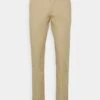 Gant Hallden - Pantalones Chinos - Dark Khaki -Blen Ropa Comercio 943fb5ff13ae4388b5d4f63fcd496554
