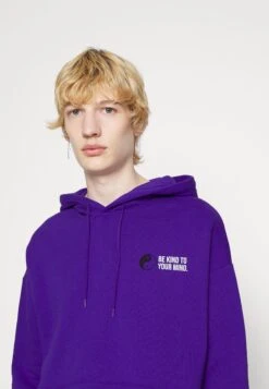 YOURTURN Kindness Hoodie - Sudadera - Purple -Blen Ropa Comercio 95311e2e1d884aa6b5a6ff7149574500