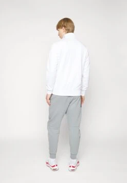 Nike Sportswear Repeat - Sudadera - White/Black -Blen Ropa Comercio 9604b46b54af4cf5b9bd27fc3d097694