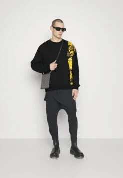 JUST CAVALLI Felpe - Sudadera - Black/Gold -Blen Ropa Comercio a58d3f33226f43a094e178dfee5c292a