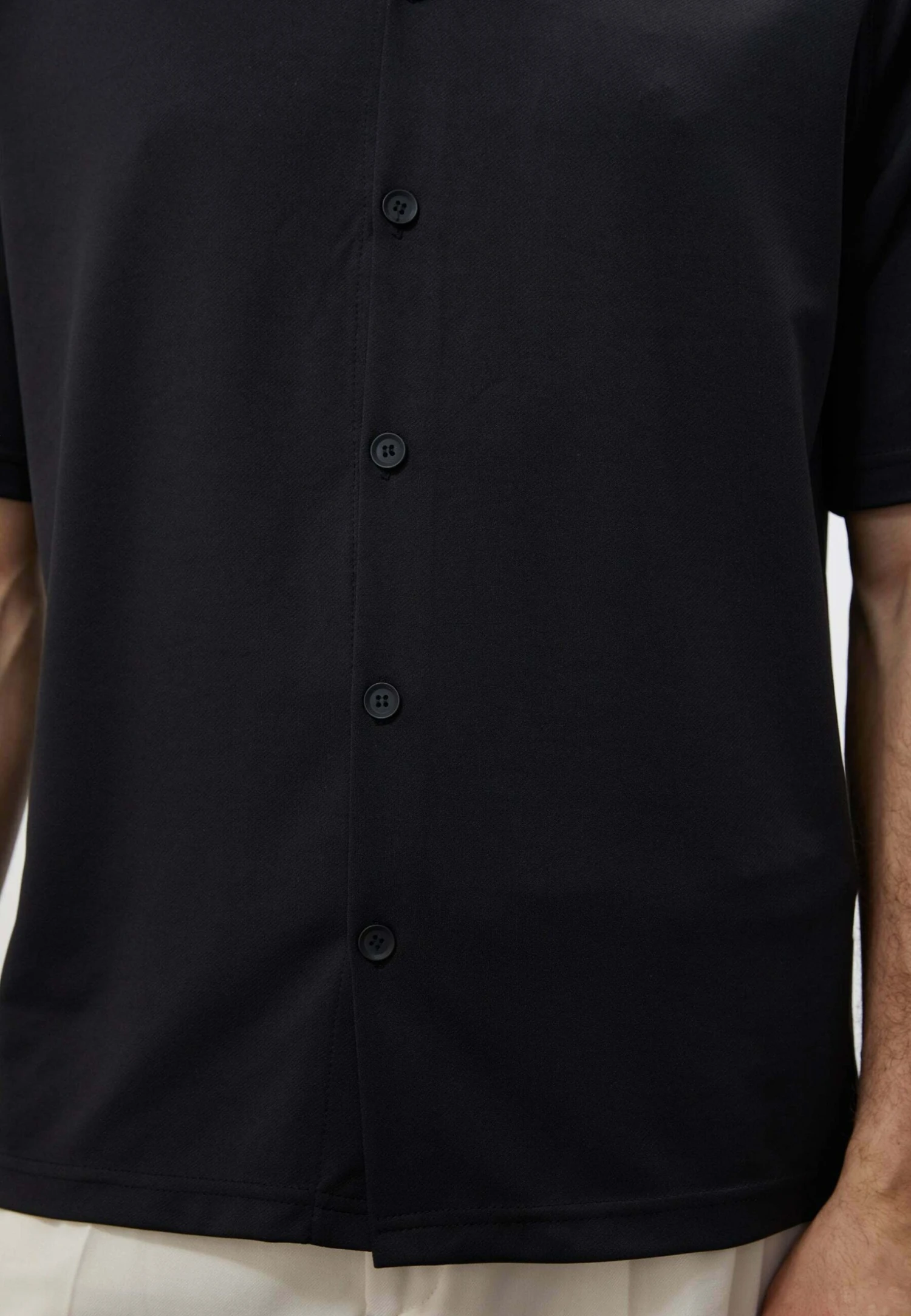 Short Sleeve - Camisa - Black 9 Short Sleeve - Camisa - Black - Imagen 7