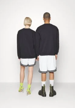 YOURTURN Care Bears Unisex - Sudadera - Black 10 YOURTURN Care Bears Unisex - Sudadera - Black -Blen Ropa Comercio ad1423c1c9224e00a9e3a94492a41f76