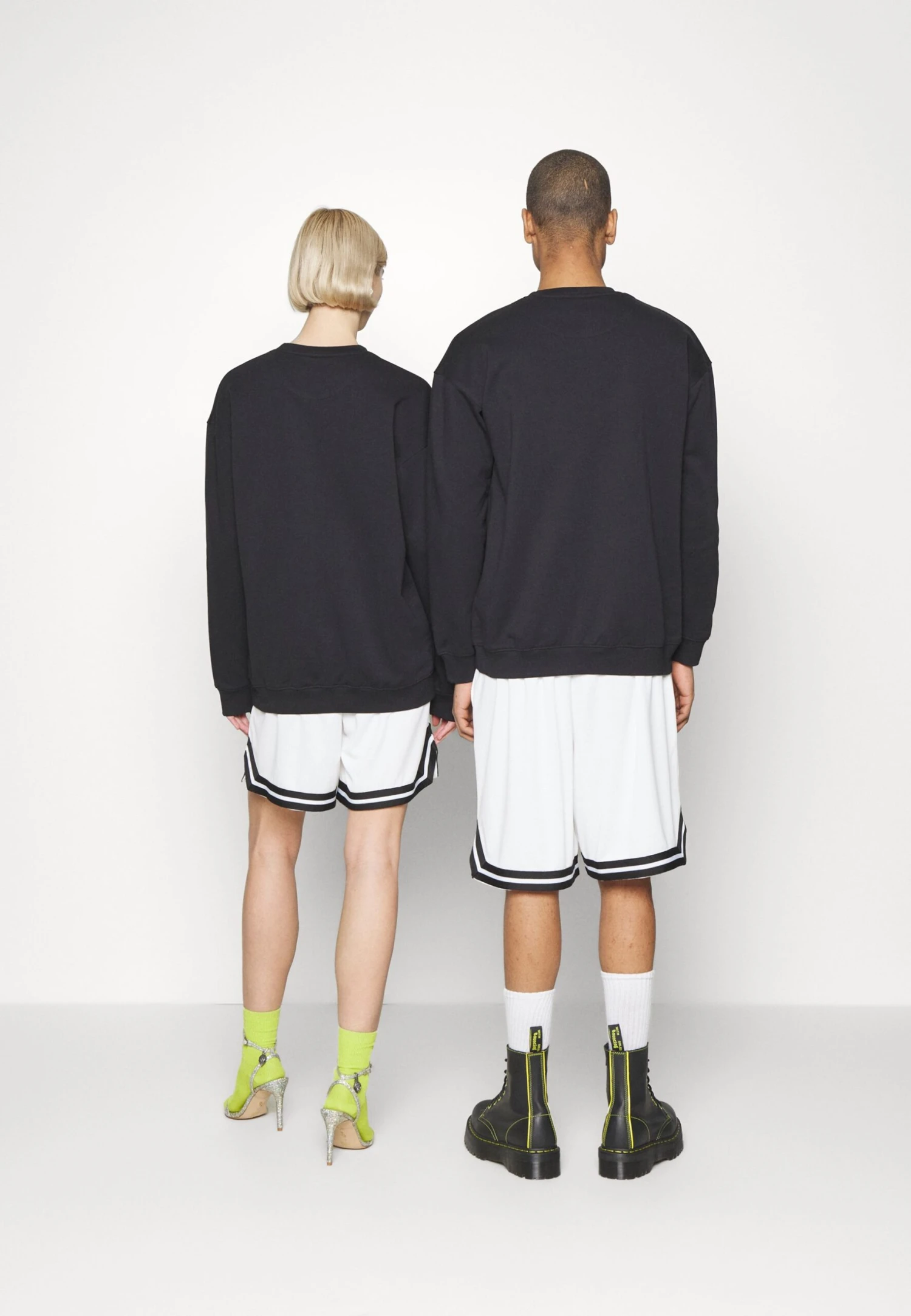 YOURTURN Care Bears Unisex - Sudadera - Black 5 YOURTURN Care Bears Unisex - Sudadera - Black - Imagen 3