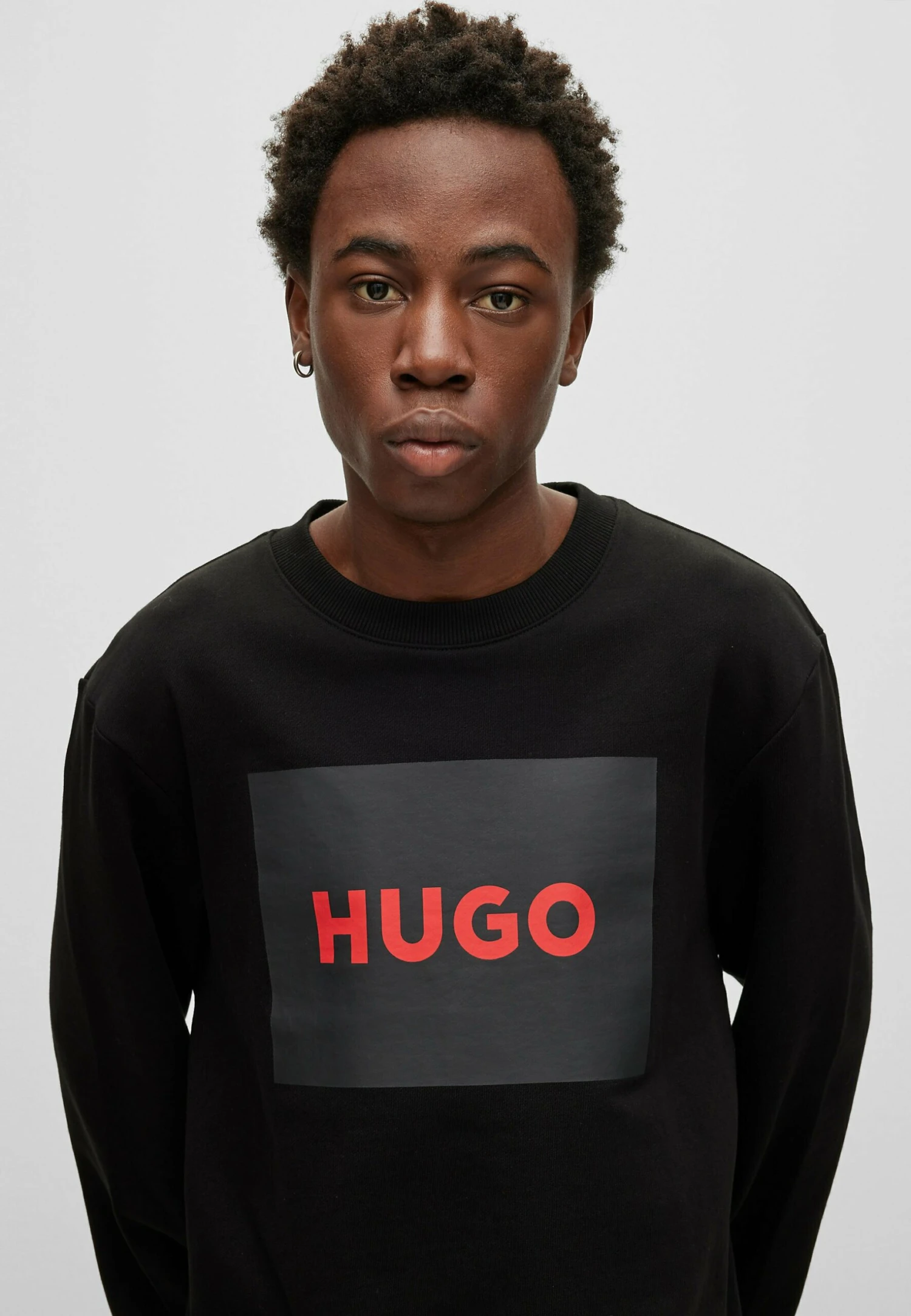 Hugo Sudadera - Black Seven 6 Hugo Sudadera - Black Seven - Imagen 4