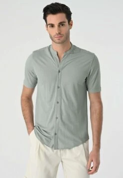 Camisa - Light Khaki