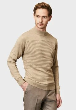 Standard Fit Mock- Jersey De Punto - Beige 9 Standard Fit Mock- Jersey De Punto - Beige -Blen Ropa Comercio d27fc89c9af94aa9a8ce95eda3880d17