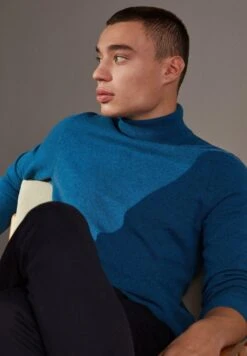 Ultrasoft Turtleneck - Jersey De Punto - BlauBlu Ming -Blen Ropa Comercio d4e91fe10d504823b4c25eb710fba714