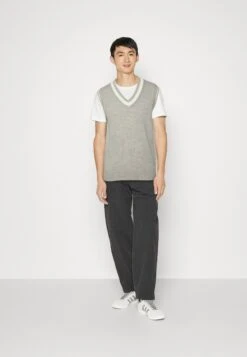 Lindbergh V Neck Slip Over - Jersey De Punto - Grey -Blen Ropa Comercio ec9bda2cd17a44179170c0c80dbb891f