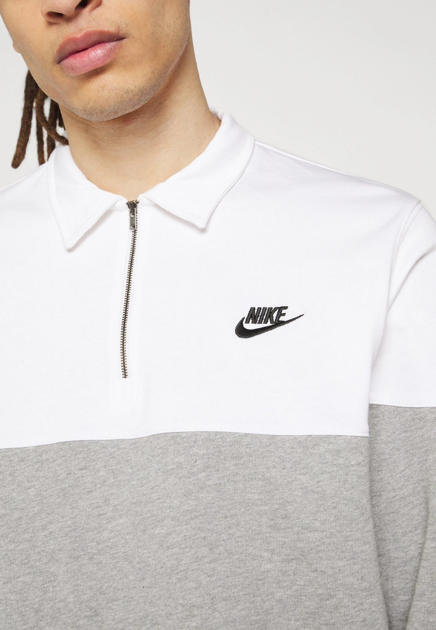 Nike Sportswear Club - Sudadera - White/Dark Grey Heather/Black 10 Nike Sportswear Club - Sudadera - White/Dark Grey Heather/Black - Imagen 8
