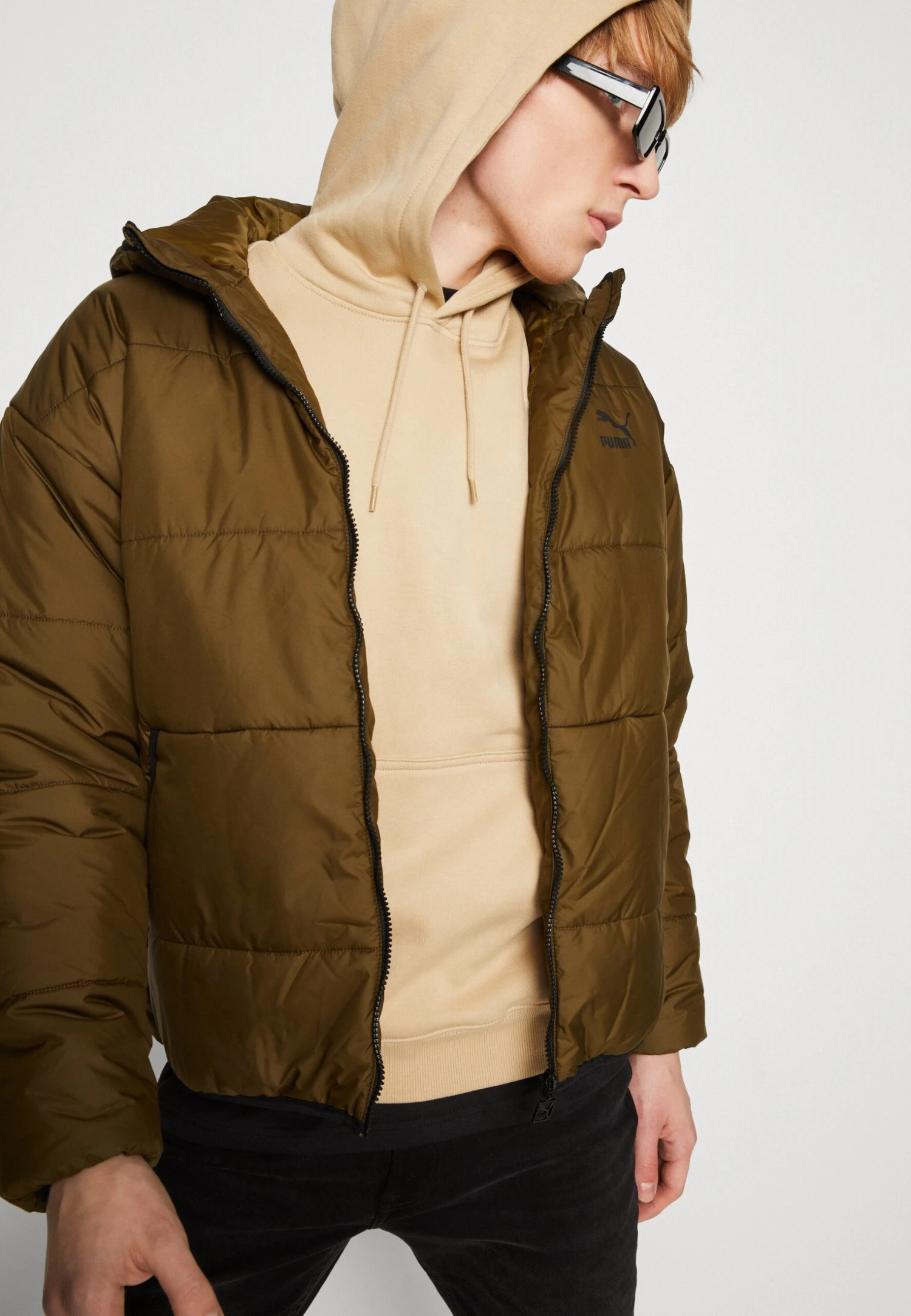 WEEKDAY Standard Hoodie - Jersey Con Capucha - Beige 6 WEEKDAY Standard Hoodie - Jersey Con Capucha - Beige - Imagen 4